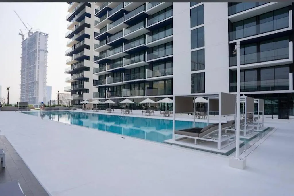 Jvc Chic Corner Apartment Dubai